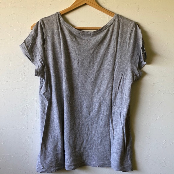 Gap, Basic Grey T-shirt, Medium - Picture 4 of 7